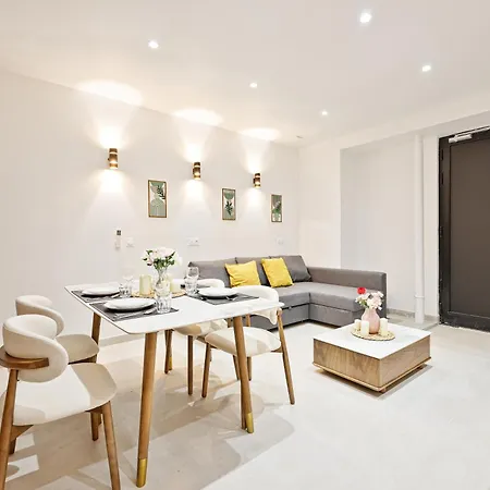 Champs Elysee Arc De Triomphe 2 Bedroom Netflix * Parigi
