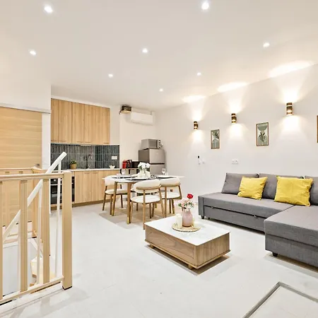 Champs Elysee Arc De Triomphe 2 Bedroom Netflix Parigi